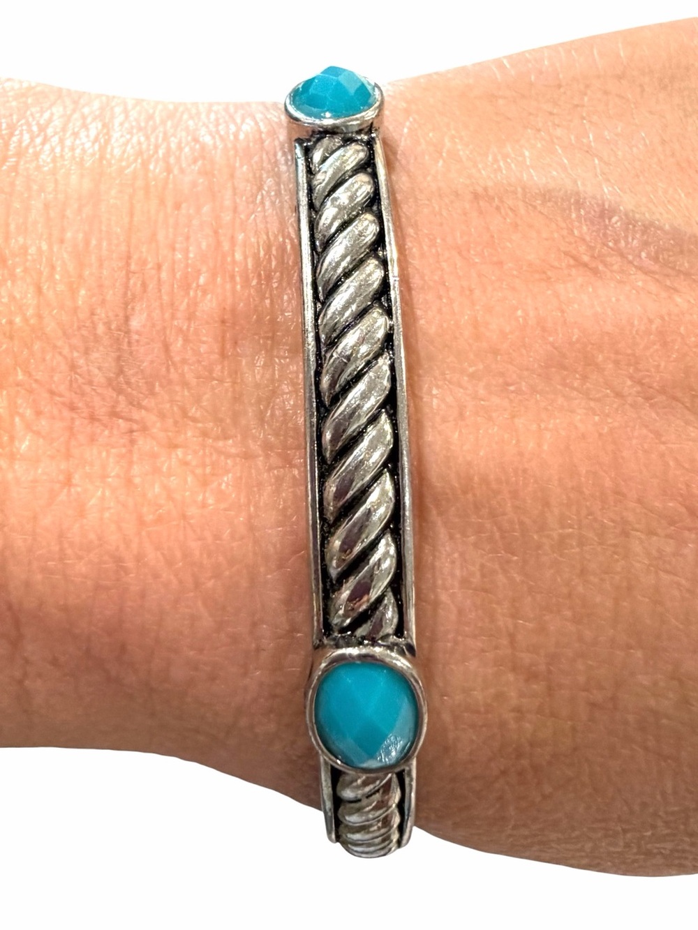 Silver Tone Turquoise Cabochon Rope Bangle Bracelet